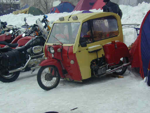 Noch ein Rad mehr und es wird ein Trabbi